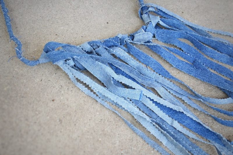 diy tutorial jeans denim wallhanging