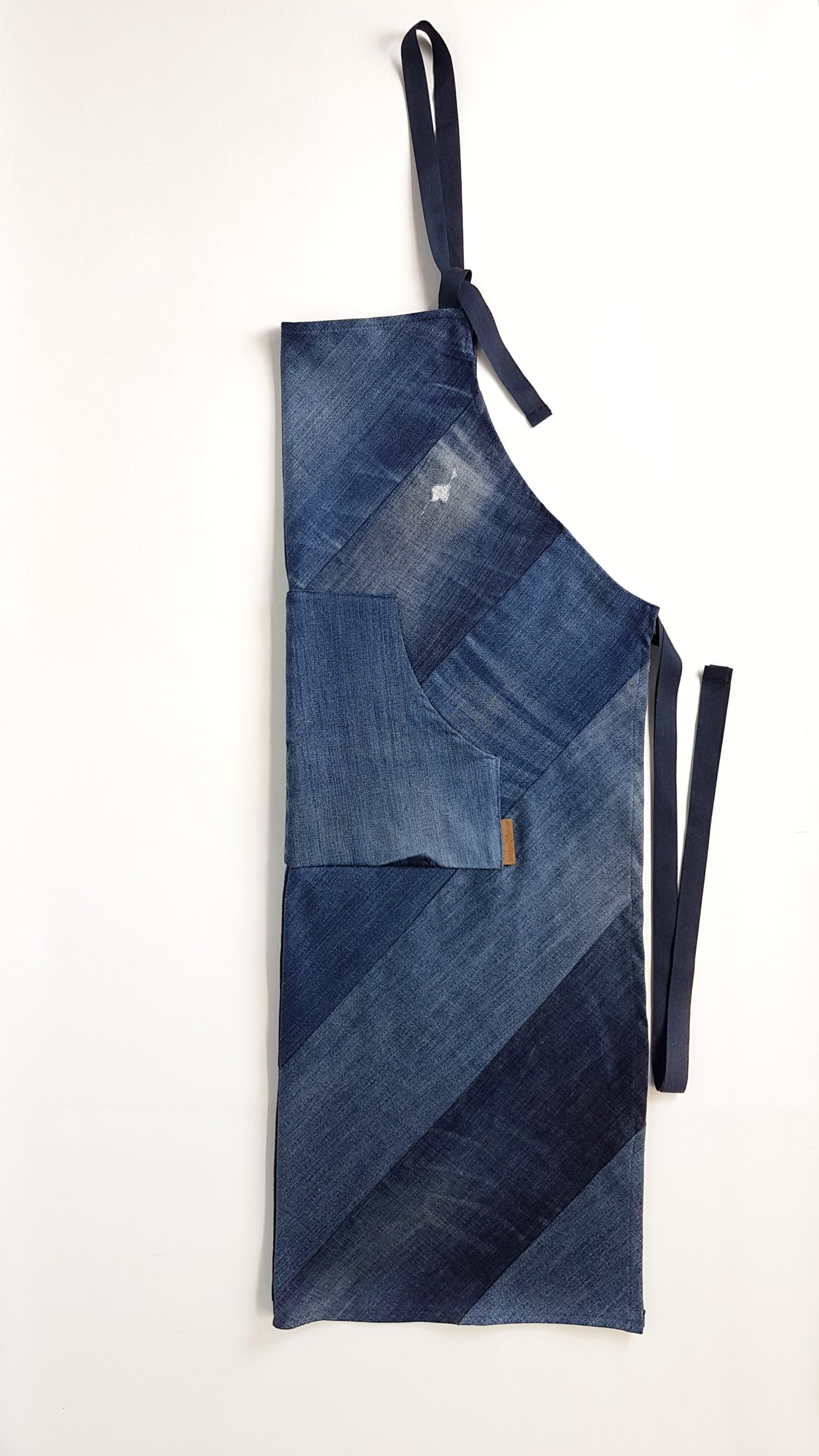 Schürze lang mit Latz