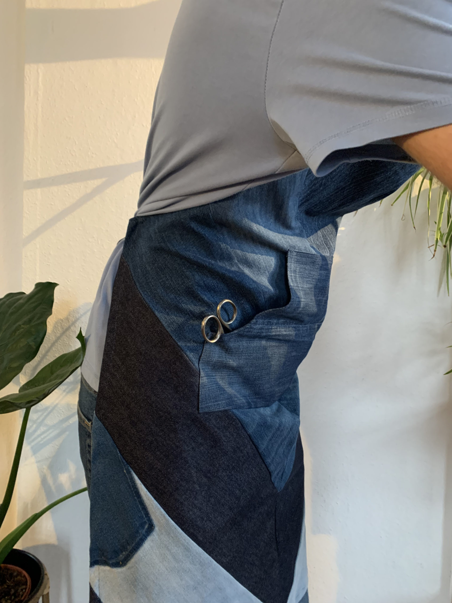 Schürze lang mit Latz