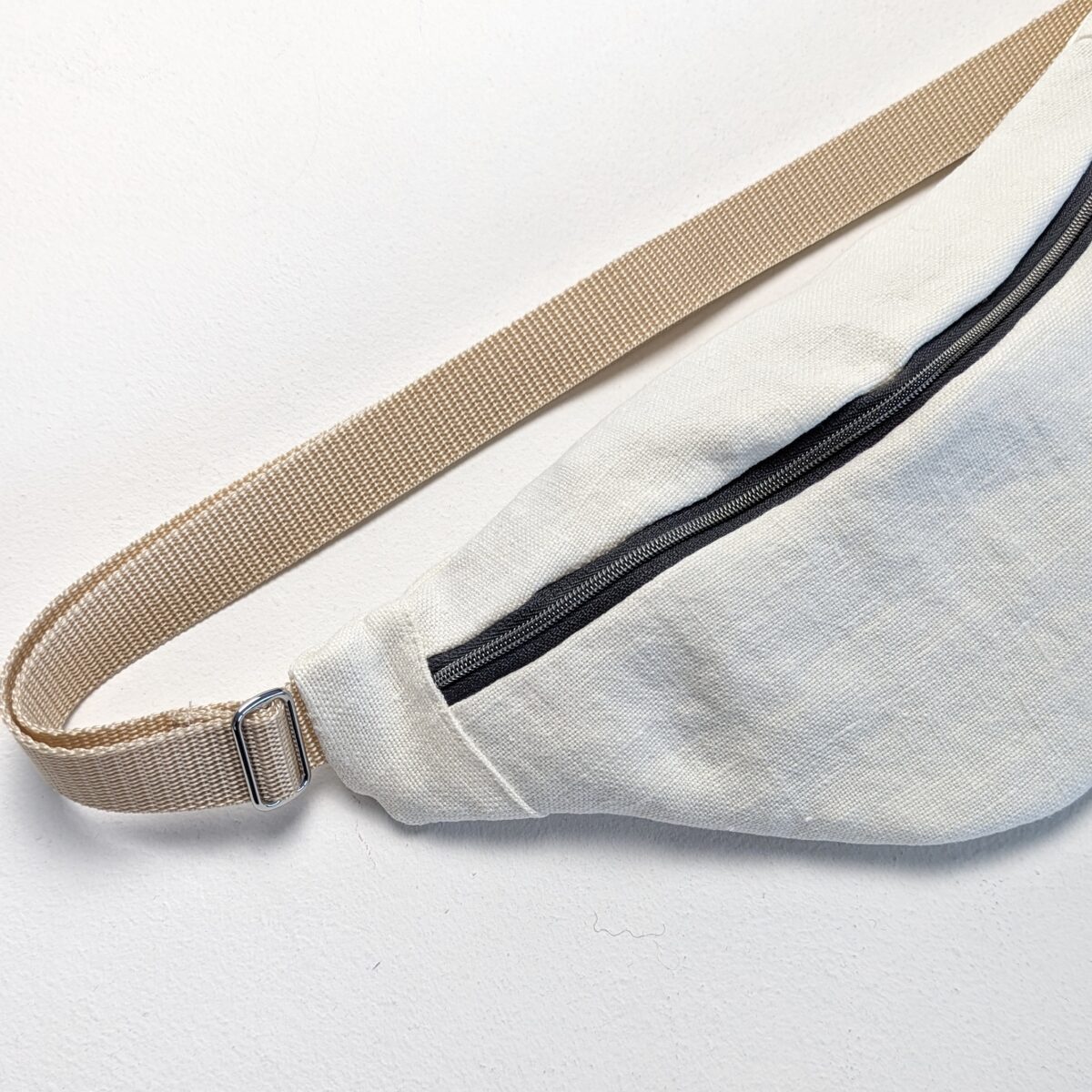 Hipbag Leinen cream
