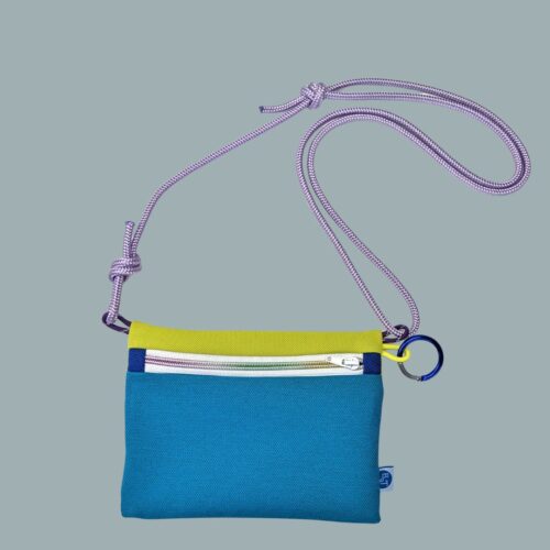 sling bag Rimini grüner Hintergrund